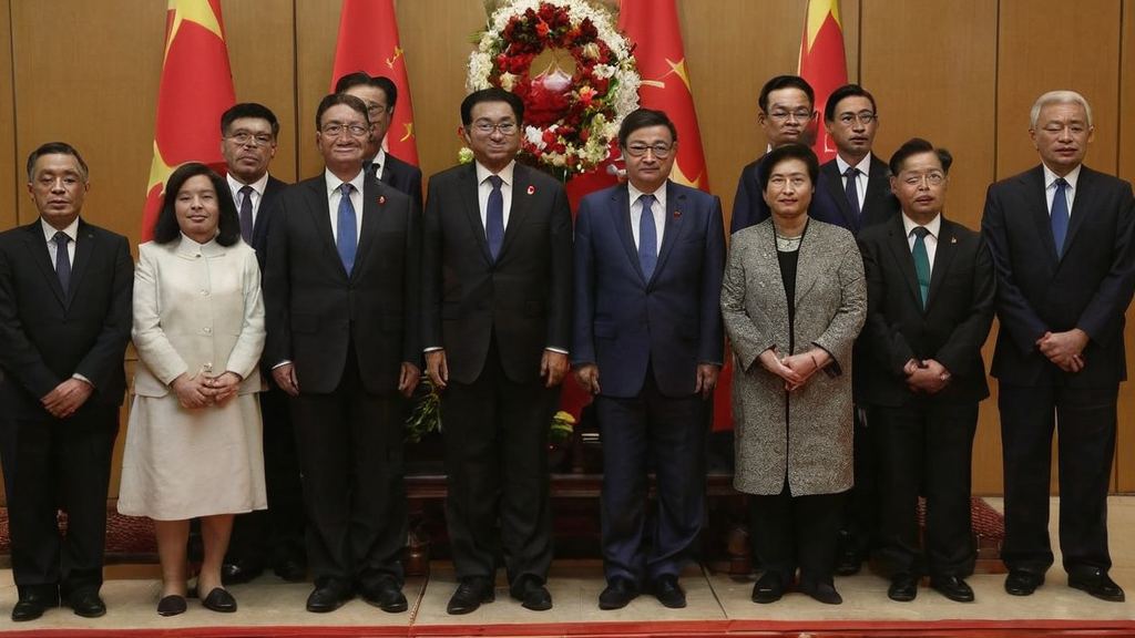网红事件引发热议娱乐圈内幕曝光 51黑料吃瓜中心深度解析